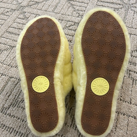 UGG Neon Soft Yellow Fluffy Slides size 11 - Picture 7 of 11